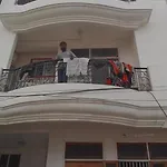 Kashi Paying Guest House